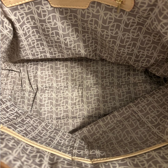 Marc Fisher red and blue striped shoulder bag - Picture 7 of 9